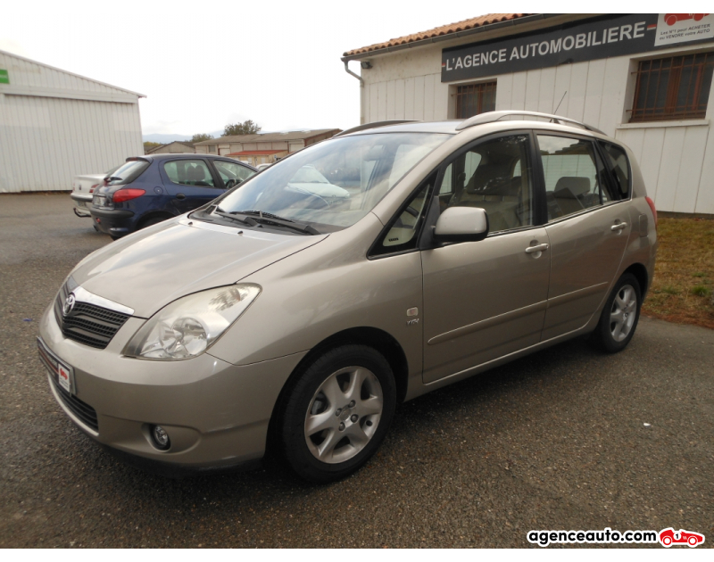 Achat voiture occasion, Auto occasion pas cher | Agence Auto Toyota Corolla verso 110vvt-i Violet Année 2003 Manuelle Essence